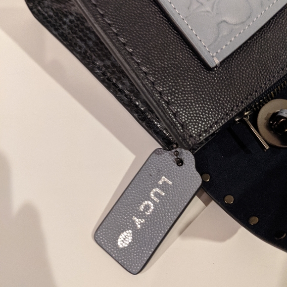 Coach Parker In Signature Leather With Rivets - Picture 9 of 11